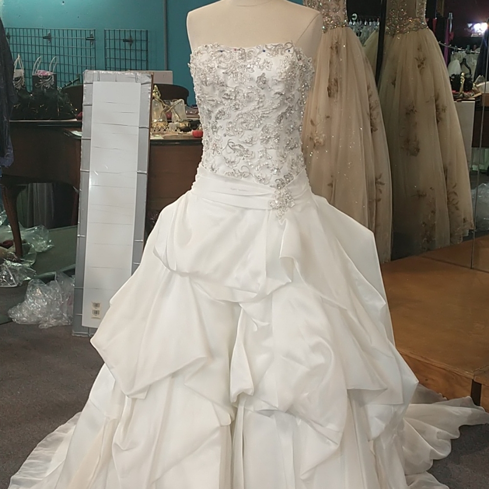 Wedding dress